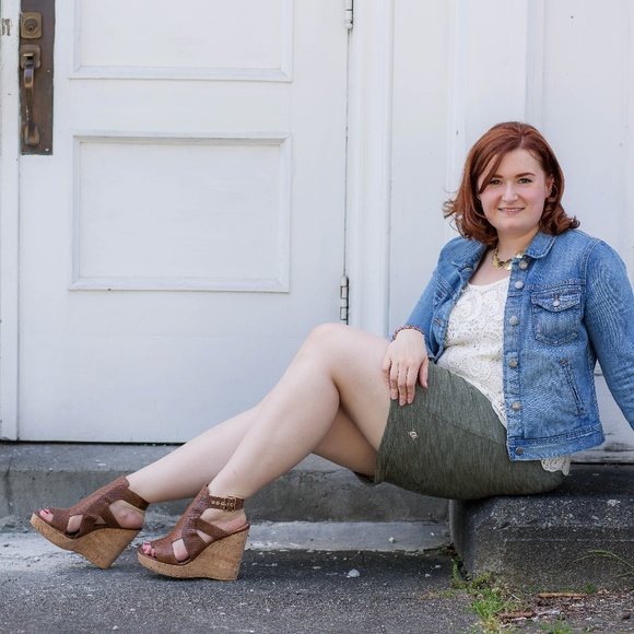 Stuart Weitzman Safety Wedge in Toffee Brown Snake Print Sz 10 - Picture 5 of 15